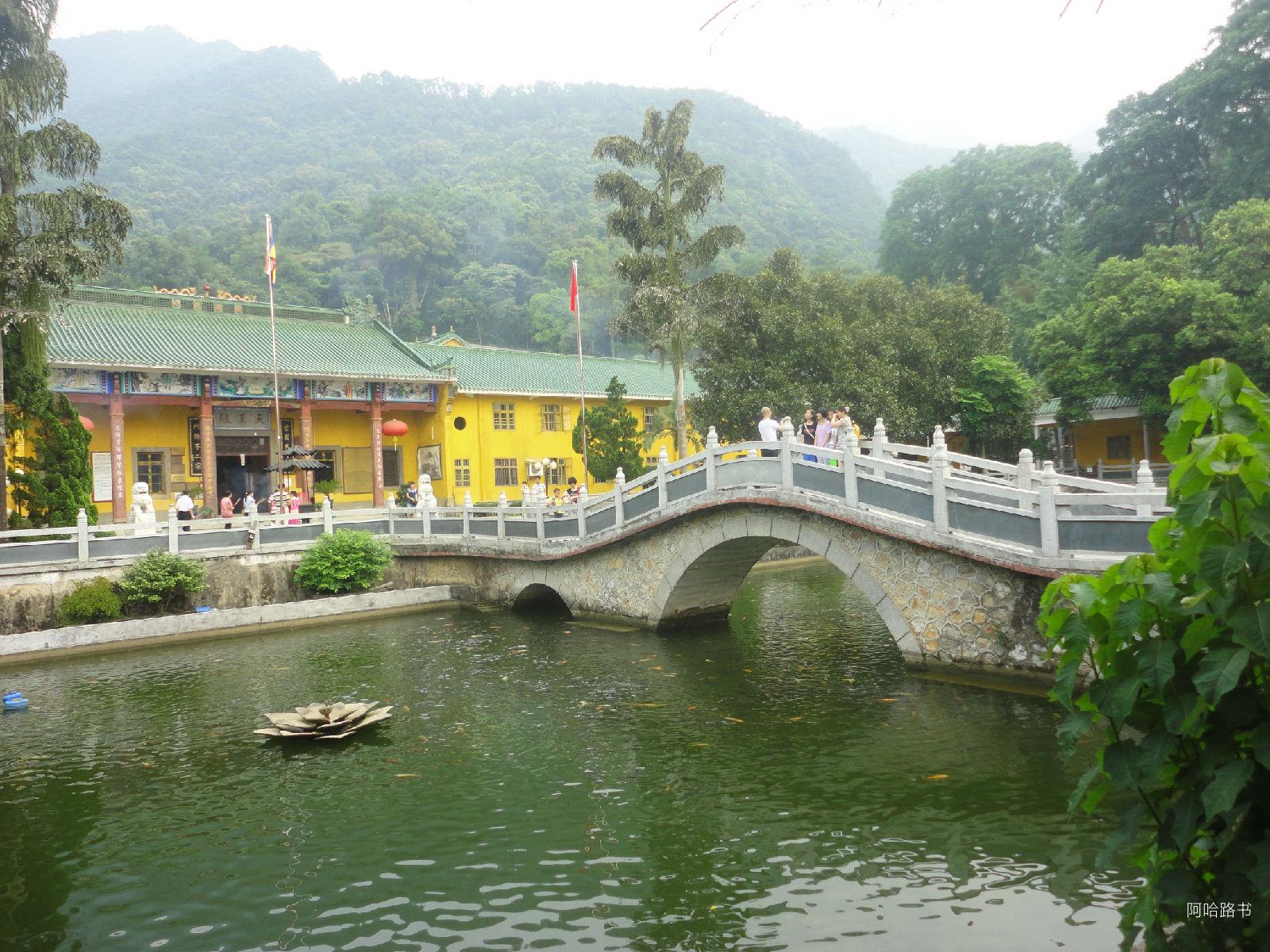 联系电话:0751-5382757 景点描述:云门寺位于广东粤北韶关乳源瑶族